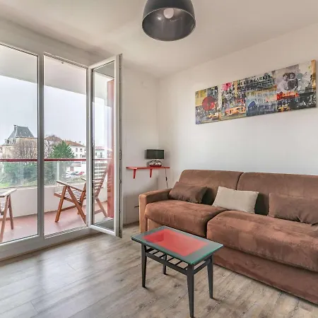 Joli En Centre-ville Avec Parking, Animaux Admis - Fr-1-2-304 *
