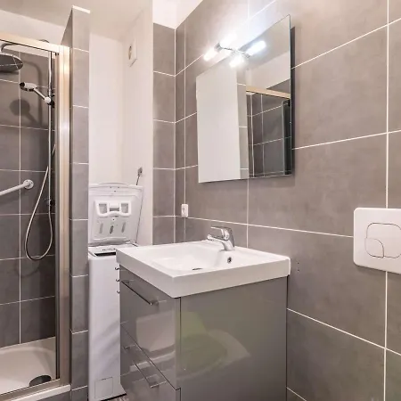 Joli En Centre-ville Avec Parking, Animaux Admis - Fr-1-2-304 Lägenhet Hendaye